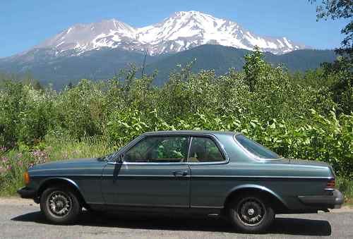 1985 mercedes-benz 300cd base coupe 2-door 3.0l