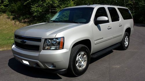 2007 suburban lt, leather, rear air, tow package, 4x4, warranty on transmission!