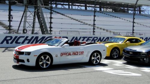 2011 camaro indy 500 pace car. documented indy festival car #44 of 50!