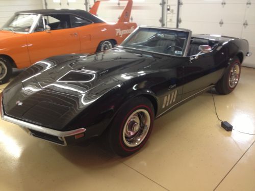 1969 corvette 427/435hp black roadster, #s matching, tank sticker ncrs top flite