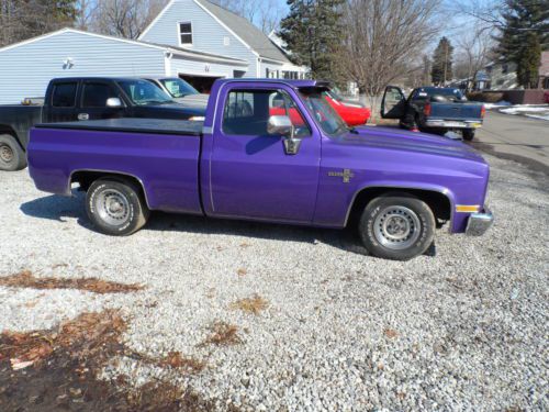 1985 short bed/with a 455 buick motor auto