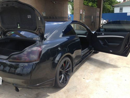2008 infiniti g37s 6mt, fully loaded and blacked out with a lot of aftermarket