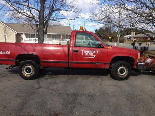 1993 chevy k2500 pickup truck with snow plow