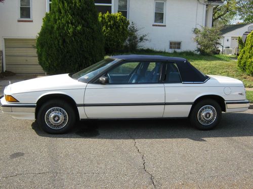 1989 buick regal custom coupe 2-door 3.1l... true classic, only 27k, pristine!!