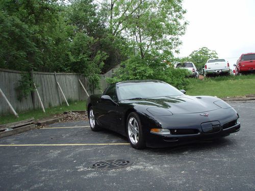 2002 chevrolet corvette black on black 33k chrome wheels auto