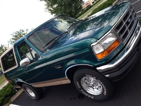 For sale or trade 1996 ford bronco eddie bauer  super clean 34,690 miles