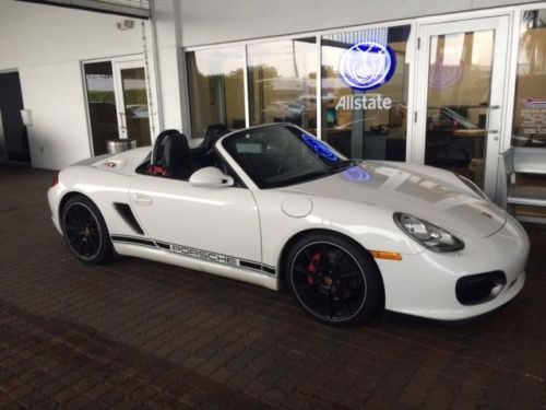 Spyder convertible ac manual  leather  warranty 1 owner low miles clean carafax