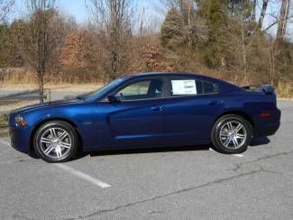 New 2013 dodge charger r/t hemi - free shipping or airfare