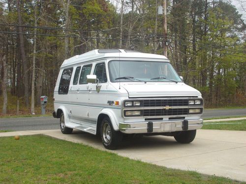 One owner conversion high top chevy g-20 low low milage inspected no reserve