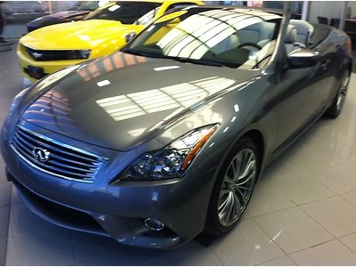 2011 g37s "sport" "6 speed" convertible nav leather clean carfax we finance