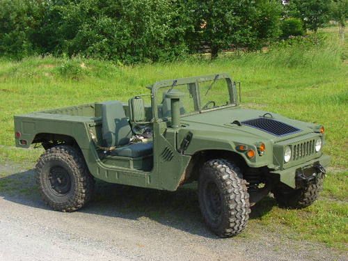 Hummer h1 hmmwv bobbed style us-army two-seater