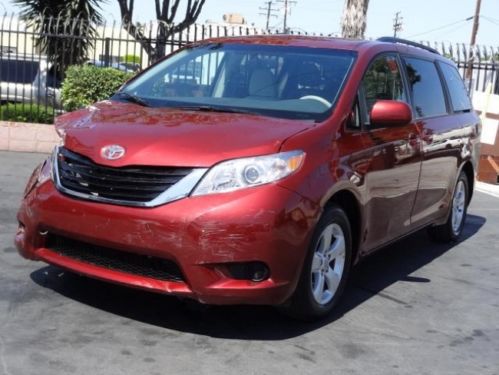 2012 toyota sienna le damaged repairable fixer salvage runs! priced to sell!