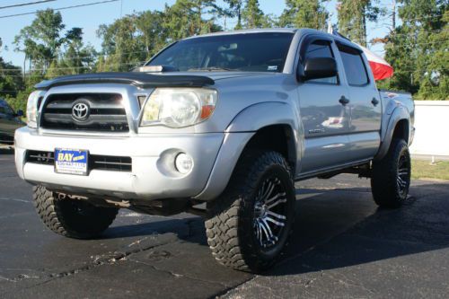 Lifted 4x4 tacoma sr5 double cab automatic aftermarket wheels bedliner v6