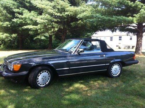 1987 mercedes 560sl, low miles, both tops &amp; spotless!
