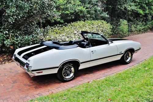 Absolutly beautiful 1971 oldsmobile 442 convertible cold a/c simply amazing nice