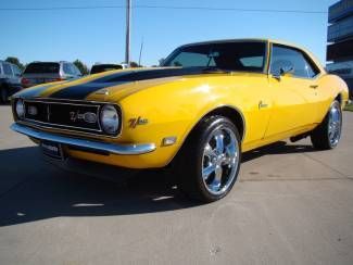 1968 chevy camero z28 lot of mods look awesome!! 1000 miles on the new motor!