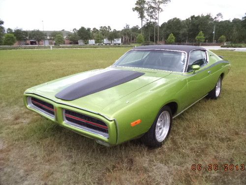 Nice 1972 dodge charger 318 cid v8 with automatic and factory air conditioning