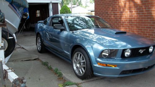 2007 ford mustang gt  5,308 miles  [  like new ]