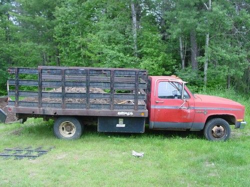 1984 chevy c30 flatbed 1 ton dually great farm tuck no reserve