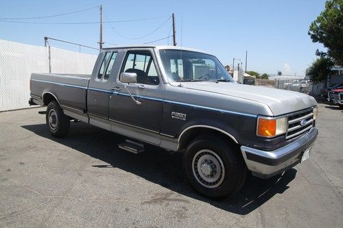 Ford f250 ext cab xlt lariat   1989