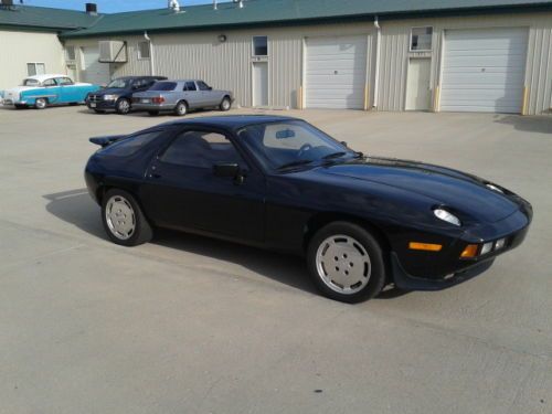 Porsche 928 , beautiful!, 100% straight body, excellent paint, all-leather!
