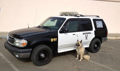 2000 ford explorer 4x4 police package k-9 unit, ex police truck ready to roll.