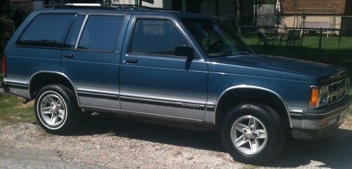 Rare 1993 chevrolet tahoe blazer 8 of 10 leather power air and heat works great
