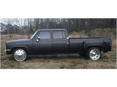 Chevy 1986 3500 dually excellent work truck