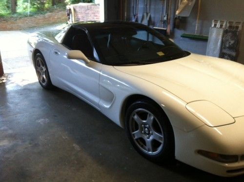 Corvette,chevy,1997.white60k miles original