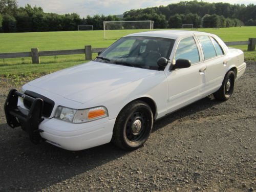 2006 ford crown vic police interceptor - 90k miles - brush guard - cage &amp; more