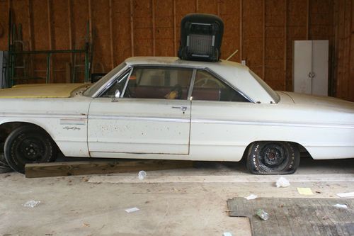 Plymouth sport fury matching number good solid car to restore. 2 door