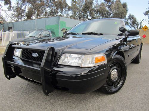 2009 ford crown victoria - p71 in immaculate like new conditions &amp; shape