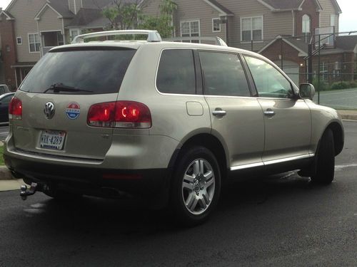 2004 vw touareg v8 4motion premium package in exceptional condition