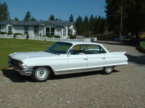 1961 cadillac town sedan short deck! rare! cold factory ac! great shape!!
