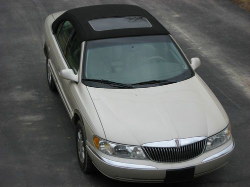 2002 lincoln continental nice clean,great running vehicle with only 87000 miles
