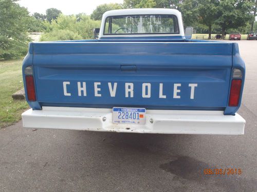 **1972 chevy c10, 350 v-8 longbed.  76,000 mi. 4 owners with documentation-look!
