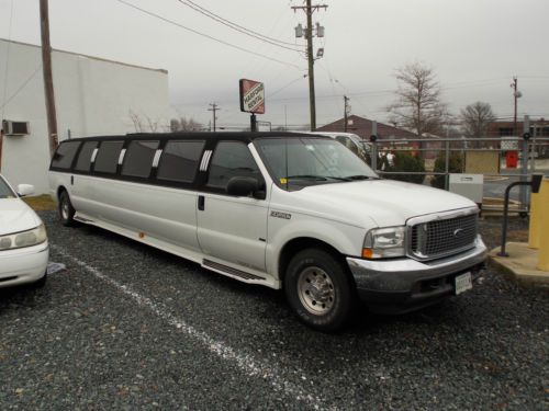 2003 ford excursion 14 passenger limousine with very low mileage