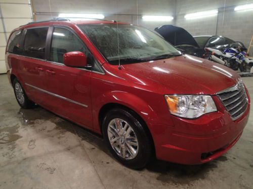 2010 chrysler town and country touring, salvage, damaged, original paint
