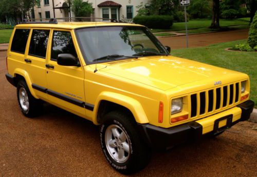 2001 jeep cherokee sport 4x4 &#034;rare solar yellow&#034; &#034;only 80k&#034; near mint condition
