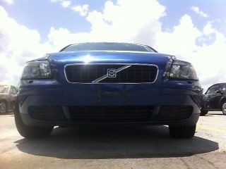 2007 volvo s40 2.4i,75k,florida car ,no rust,drives and looks like new!new tires