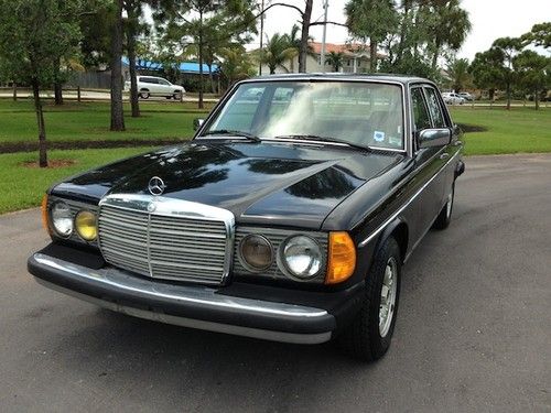 1983 mercedes benz 300d turbo diesel low miles clean autocheck well maintained