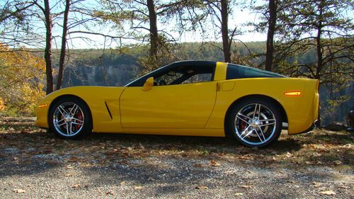 2005 chevrolet corvette, z-51, coupe, yellow, dual top, chrome wheels