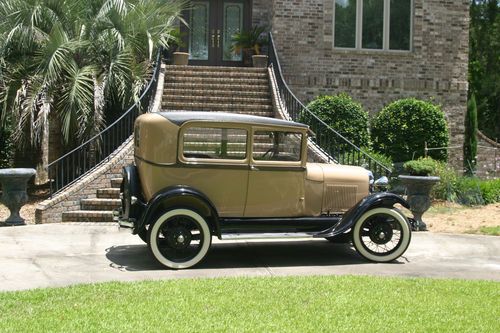 1929 ford model a that is beautifully restored