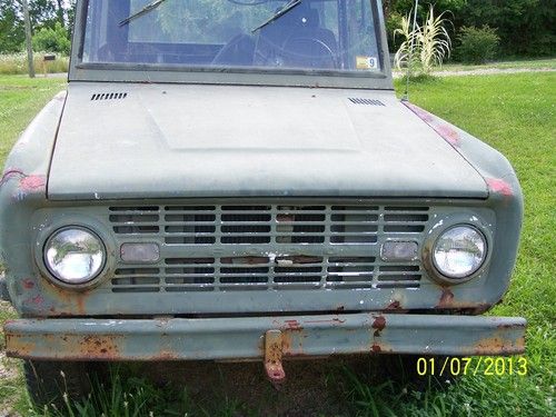 1968 uncut ford bronco "project" it does run.