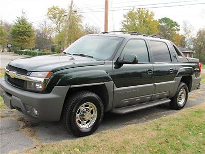 02 chevy avalanche 2500 {3/4 ton}4x4 lt...8.1 monster v8...a super rare 1 owner!