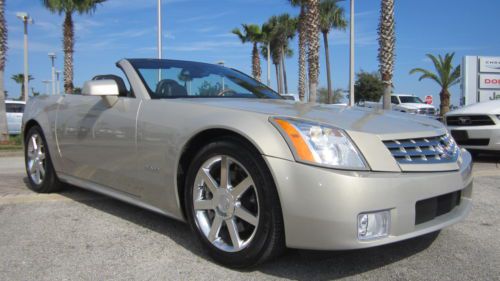Low miles excellent condition hard top convertible navigation hud leather 4.6 v8