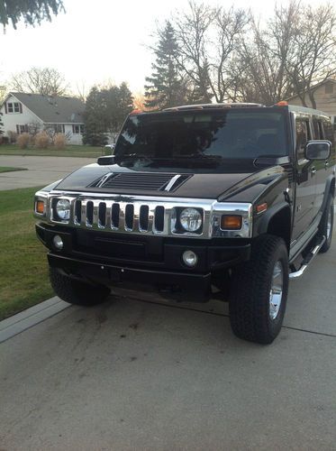2005 hummer h2 w/nav, sunroof, lux &amp; adv. packages