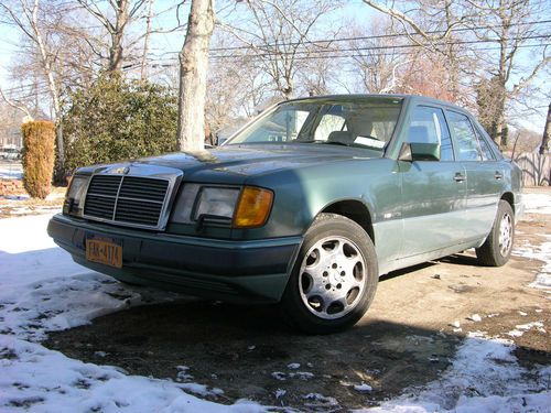 Mercedes benz 300e  4matic very clean low miles no res