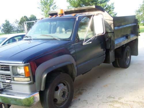 2000 3500 dually with plow