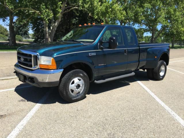 Ford: f-350 lariat extended cab pickup 4-door